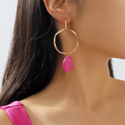 Retro style circle design earrings for women