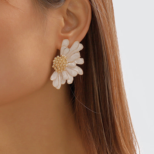women's retro alloy flower stud earrings