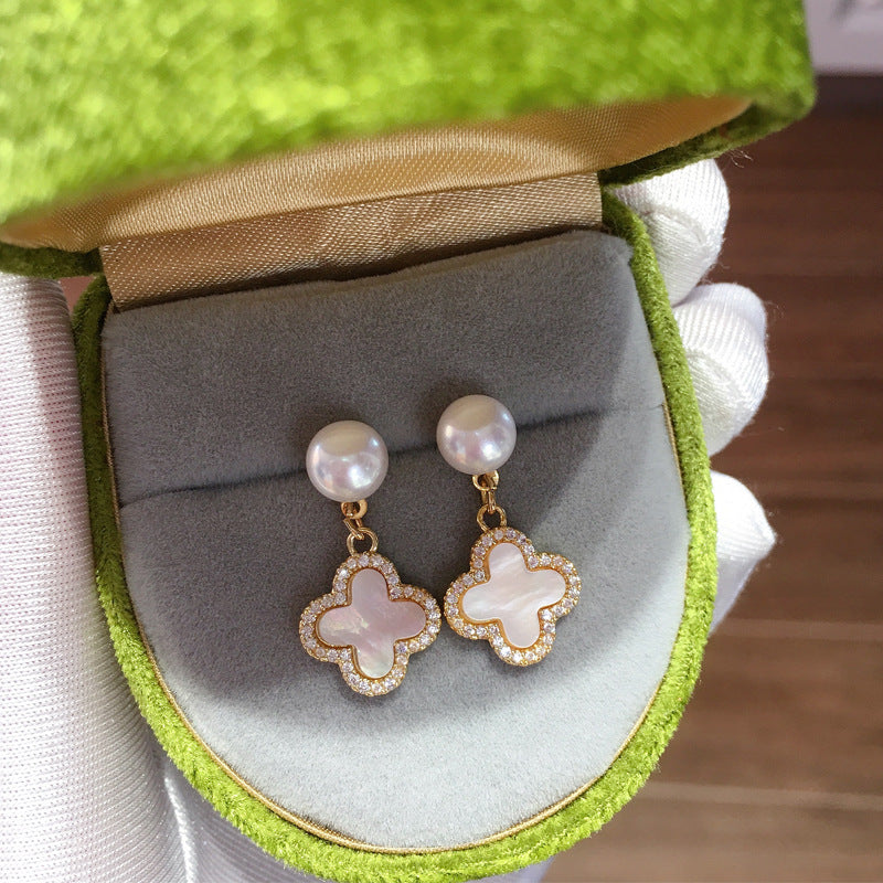 Seashell four-leaf clover earrings