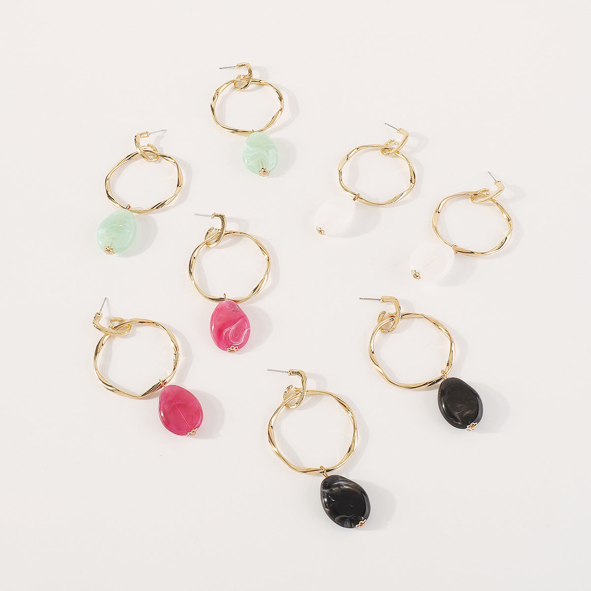 Retro style circle design earrings for women