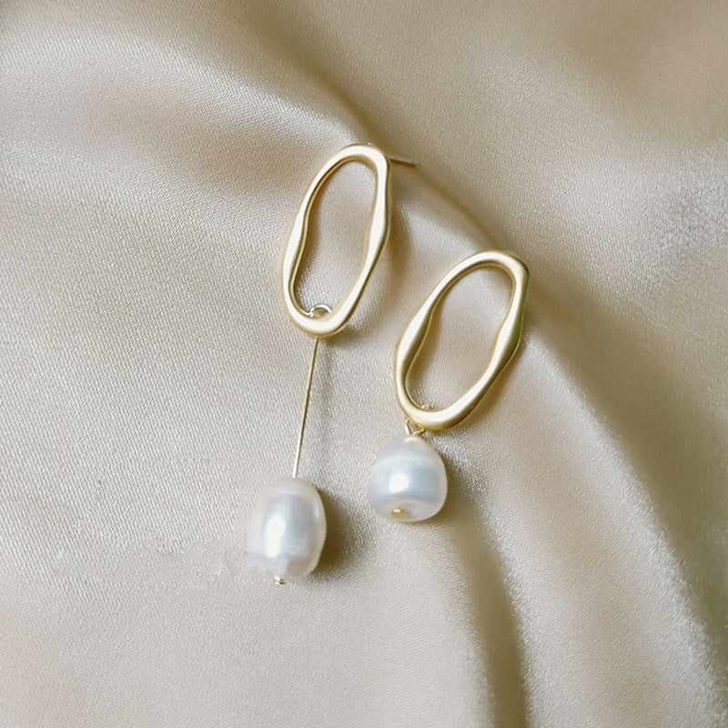 Asymmetrical • Pearl Earring