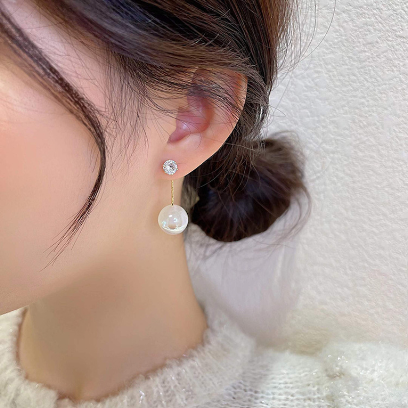 Fringed pearl earrings