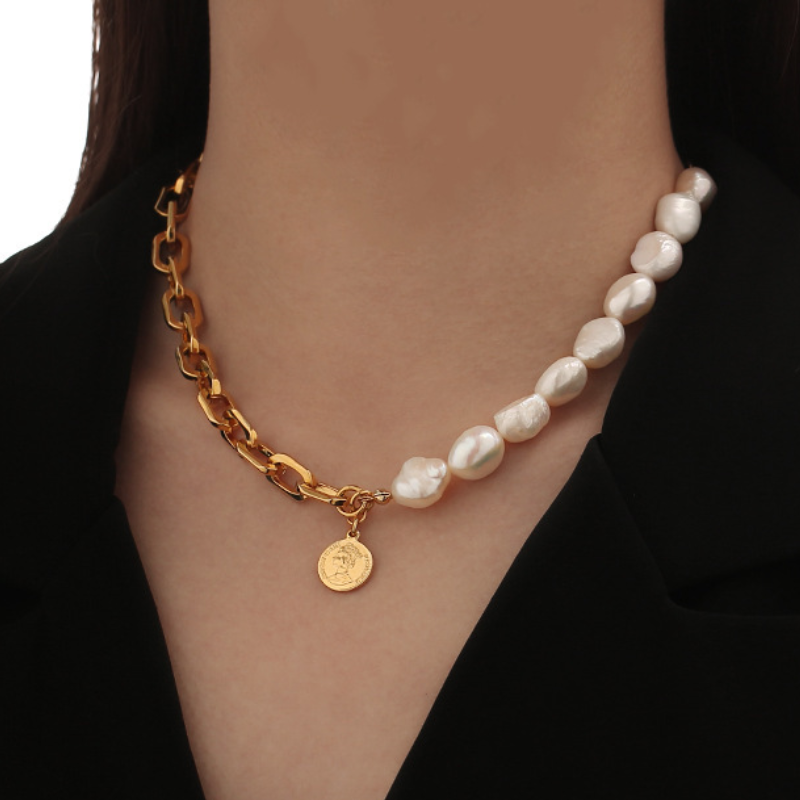 Fashion Statement Pearl Necklace