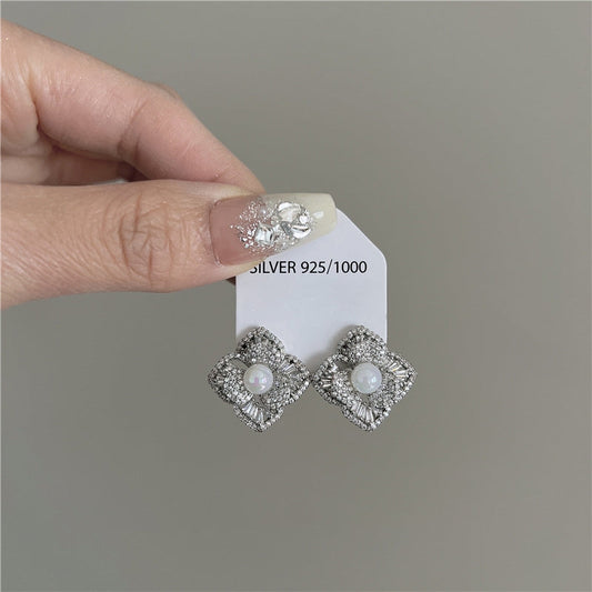 Camellia zircon earrings