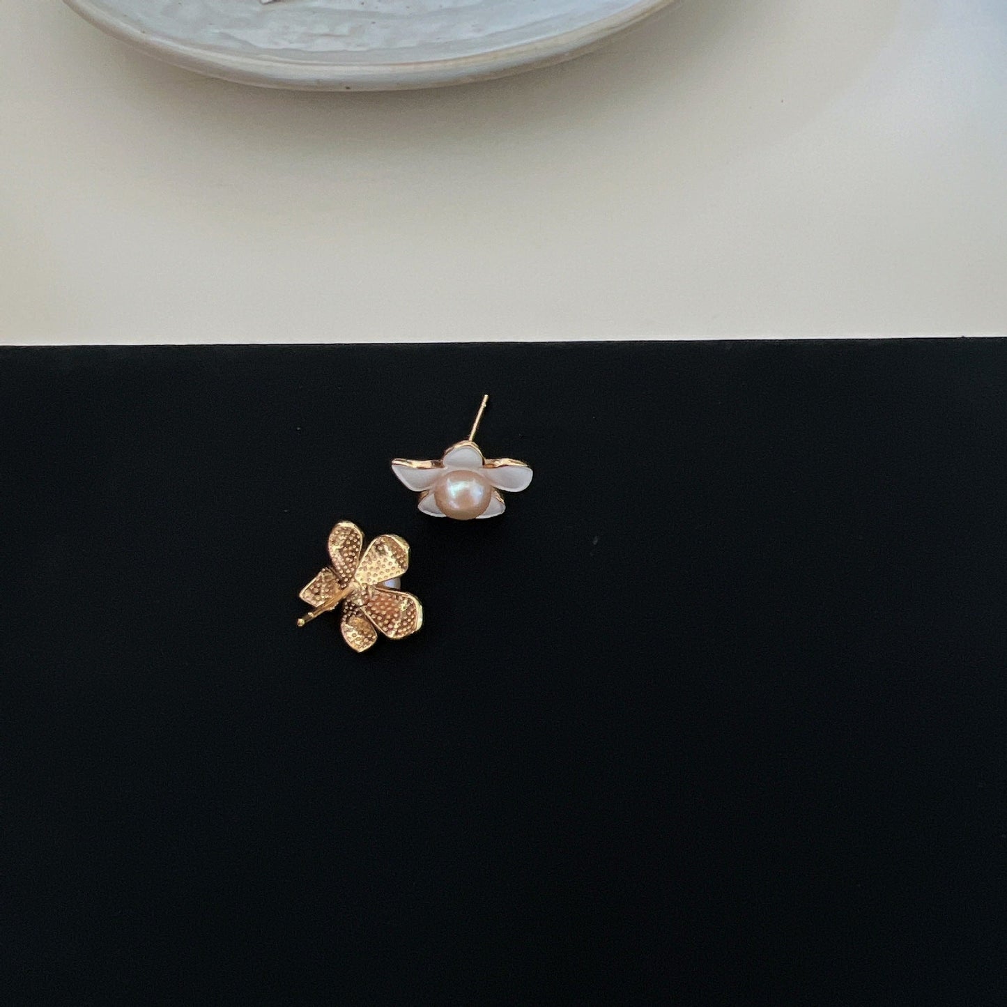 Fresh drop glazed flower freshwater pearl earrings