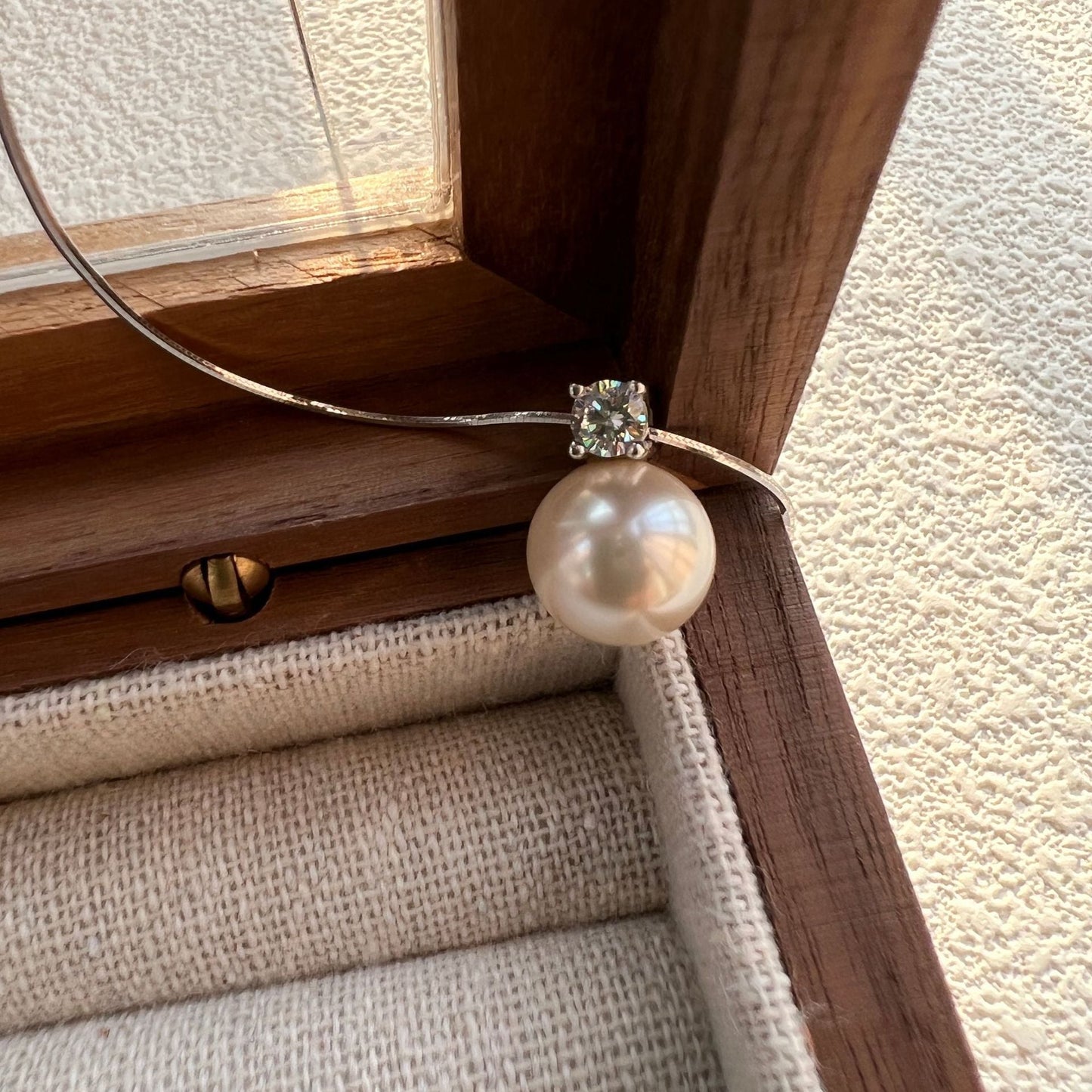 Large light bulb zircon necklace