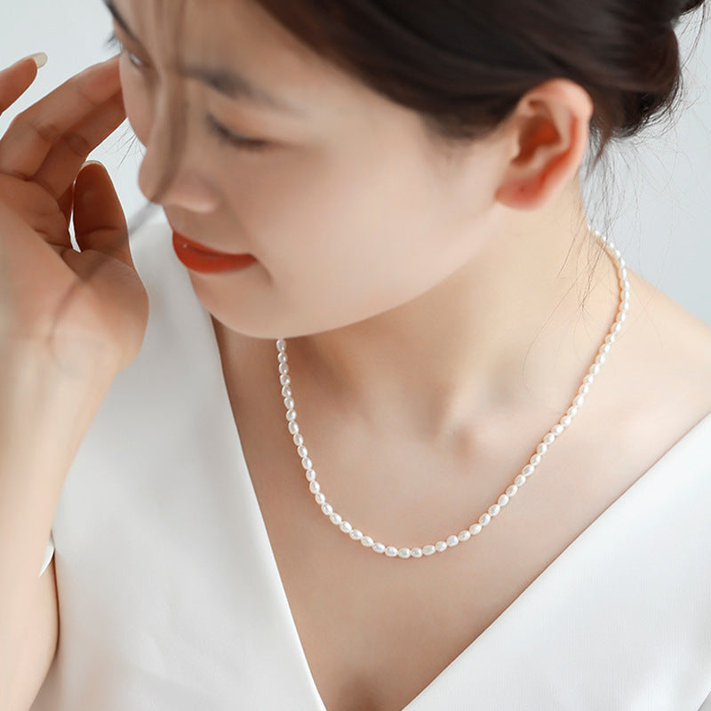 Natural elegant freshwater pearl necklace