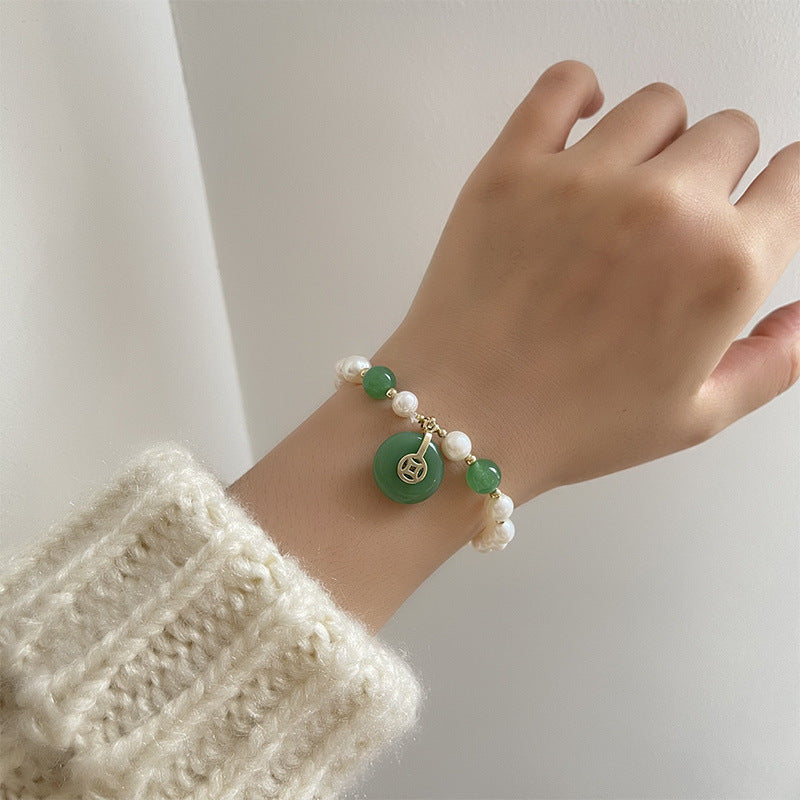 Lucky clasp • Pearl jade bracelet