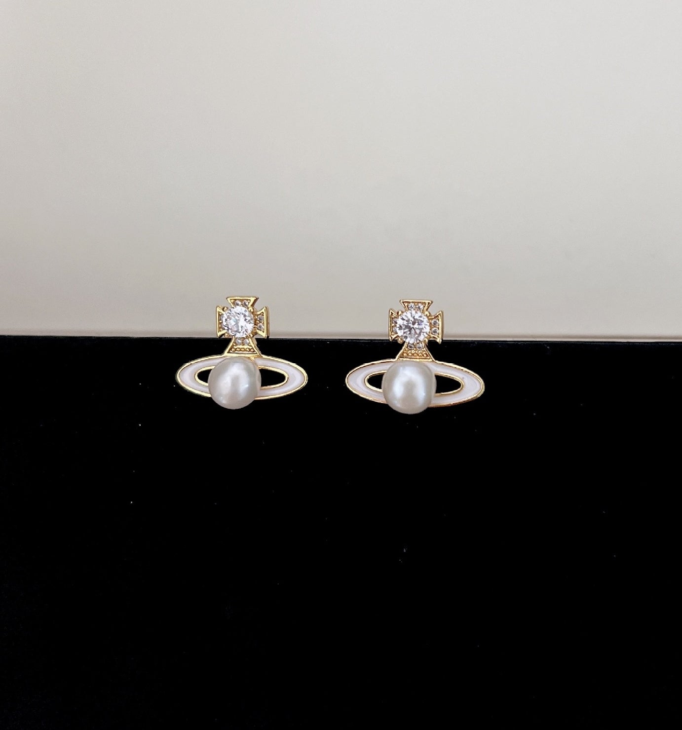 Saturn zircon freshwater pearl earrings