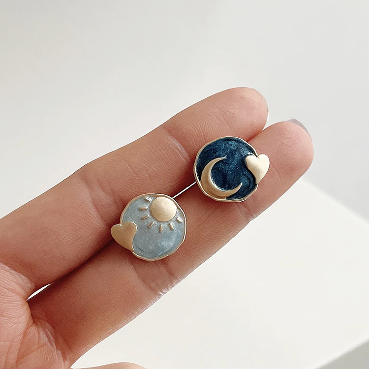 Sun & Moon Round Earrings