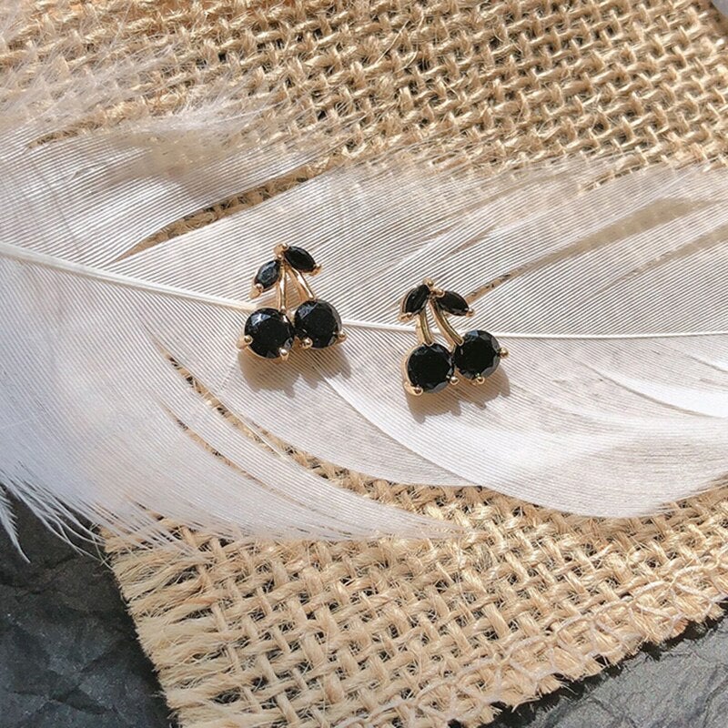 Cariza Black Cherry Earrings