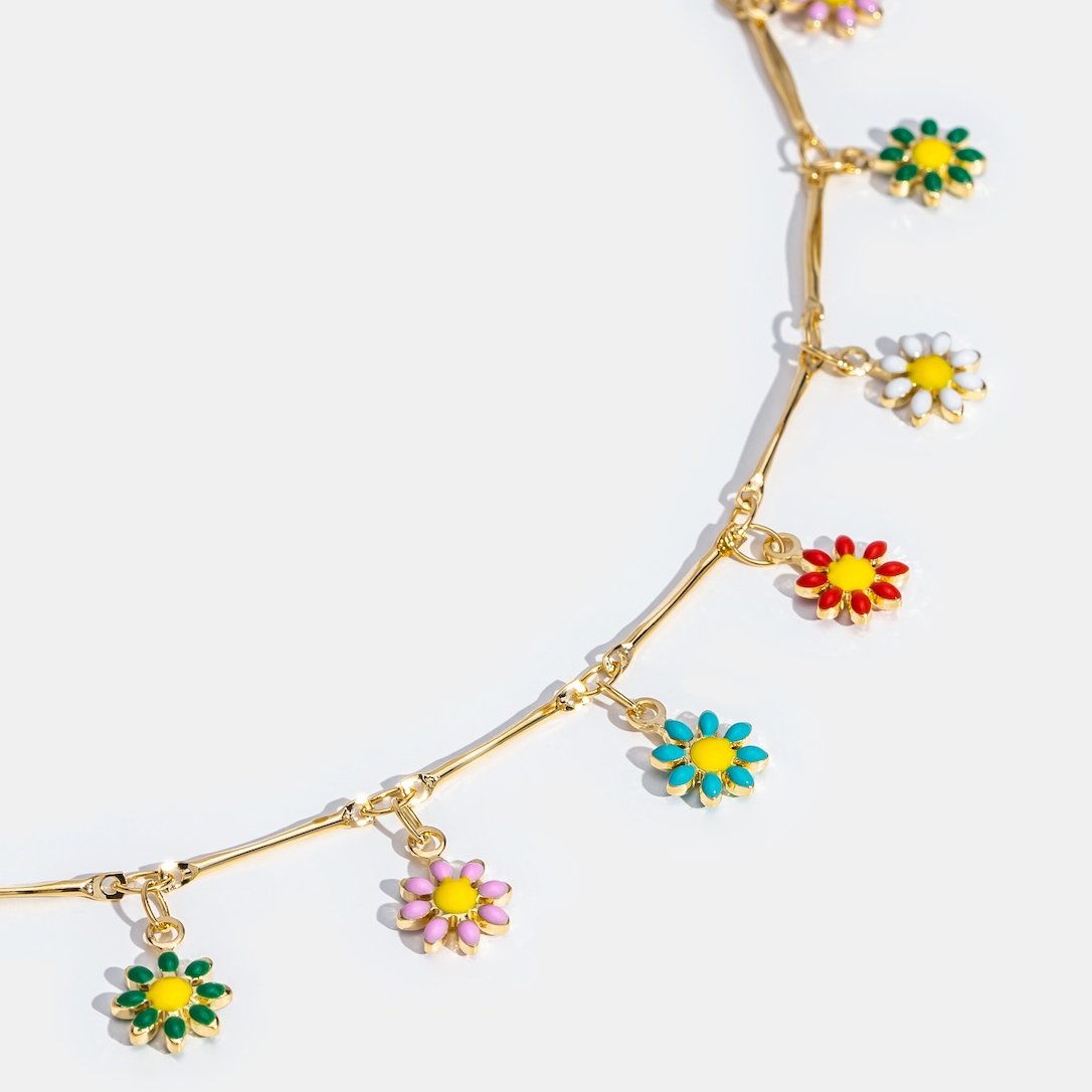 Dancing Daisies Necklace
