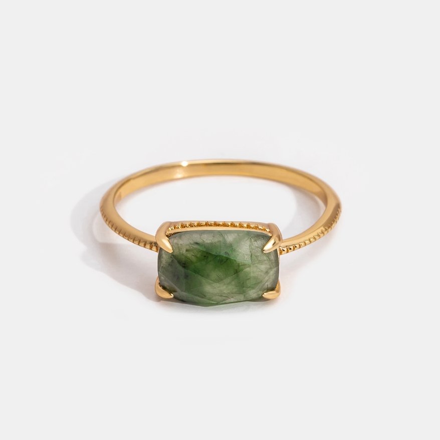 Green Quartz Crystal Ring